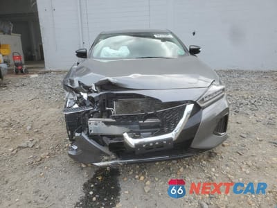 Piąte zdjęcie samochodu w środku: 2022 NISSAN MAXIMA SV VIN:1N4AA6CV9NC503694 - miniatura