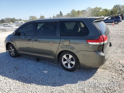 Drugie zdjęcie samochodu z przodu: 2012 TOYOTA SIENNA BASE VIN:5TDKA3DC3CS013743 - miniatura