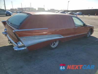 Trzecie zdjęcie samochodu z tyłu: 1992 CHEVROLET CAPRICE VIN:1G1BL8374NW104396 - miniatura