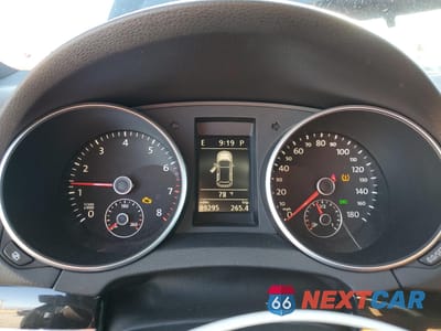 Zdjęcie 9 z 14 samochodu: 2010 VOLKSWAGEN GTI VIN:WVWHD7AJ0AW425692 - miniatura