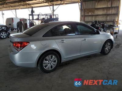 Trzecie zdjęcie samochodu z tyłu: 2015 CHEVROLET CRUZE LS VIN:1G1PA5SH5F7227012 - miniatura