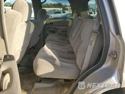 Zdjęcie 11 z 15 samochodu: 2004 CHEVROLET TAHOE C1500 VIN:1GNEC13ZX4J260975 - miniatura