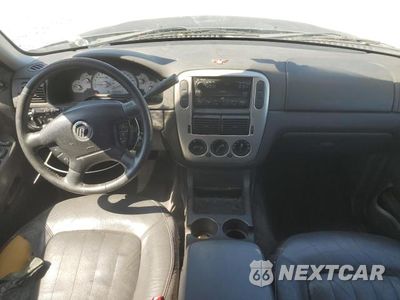 Zdjęcie 8 z 13 samochodu: 2004 MERCURY MOUNTAINEER VIN:4M2ZU66K94UJ04325 - miniatura