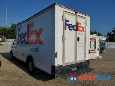 Drugie zdjęcie samochodu z przodu: 2021 GMC SAVANA CUTAWAY G3500 VIN:1GD07SF74M1301622 - miniatura