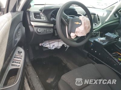 Zdjęcie 8 z 13 samochodu: 2017 CHEVROLET CAPRICE POLICE VIN:6G3NS5U20HL313782 - miniatura