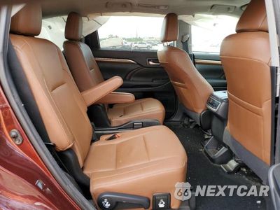 Zdjęcie 11 z 12 samochodu: 2017 TOYOTA HIGHLANDER LIMITED VIN:5TDDZRFH6HS483494 - miniatura