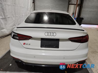 Zdjęcie 6 z 12 samochodu: 2019 AUDI RS5 VIN:WUABWDF51KA901542 - miniatura