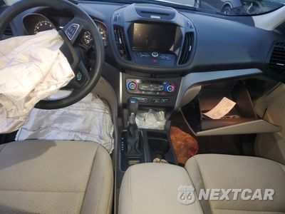 Zdjęcie 8 z 12 samochodu: 2017 FORD ESCAPE SE VIN:1FMCU9G9XHUB01640 - miniatura