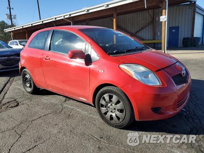 Czwarte zdjęcie samochodu z boku: 2008 TOYOTA YARIS VIN:JTDJT903685188502 - miniatura