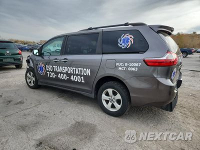 Drugie zdjęcie samochodu z przodu: 2019 TOYOTA SIENNA LE VIN:5TDKZ3DC4KS981003 - miniatura