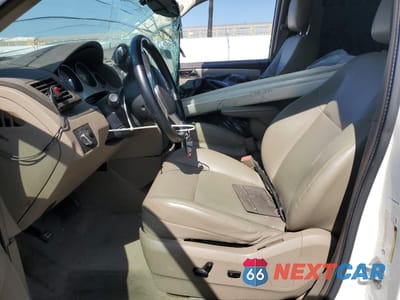 Zdjęcie 7 z 16 samochodu: 2012 VOLKSWAGEN ROUTAN SE VIN:2C4RVABG3CR390997 - miniatura