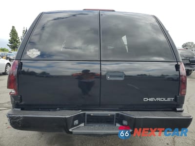 Zdjęcie 6 z 15 samochodu: 2000 CHEVROLET TAHOE C1500 VIN:1GNEC13RXYR113305 - miniatura