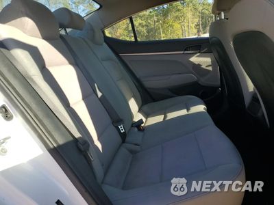 Zdjęcie 10 z 12 samochodu: 2017 HYUNDAI ELANTRA SE VIN:5NPD74LF1HH092822 - miniatura