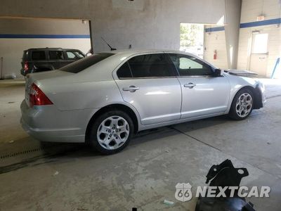 Trzecie zdjęcie samochodu z tyłu: 2010 FORD FUSION SE VIN:3FAHP0HA8AR400343 - miniatura