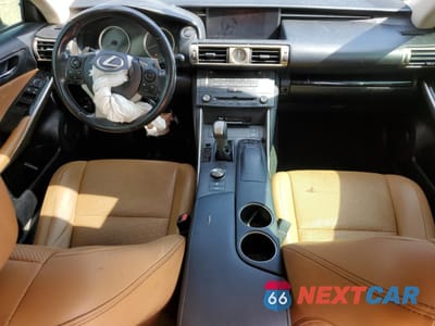 Zdjęcie 8 z 15 samochodu: 2016 LEXUS IS 200T VIN:JTHBA1D2XG5017925 - miniatura
