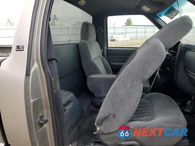 Zdjęcie 10 z 12 samochodu: 2002 CHEVROLET S TRUCK S10 VIN:1GCCS14W228192389 - miniatura