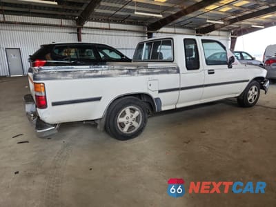 Trzecie zdjęcie samochodu z tyłu: 1993 TOYOTA PICKUP 1/2 TON EXTRA LONG WHEELBASE DX VIN:JT4RN93P8P5078190 - miniatura
