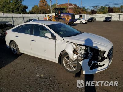 Czwarte zdjęcie samochodu z boku: 2018 HYUNDAI SONATA SPORT VIN:5NPE34AF5JH646775 - miniatura