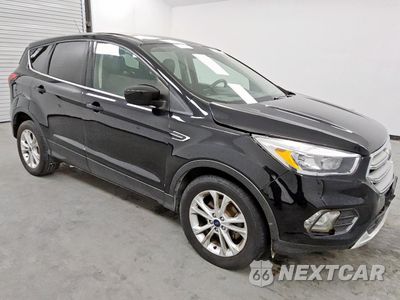 Czwarte zdjęcie samochodu z boku: 2019 FORD ESCAPE SE VIN:1FMCU0GD3KUC03207 - miniatura