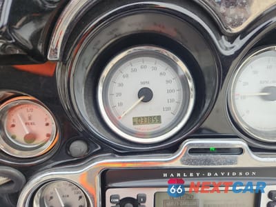 Zdjęcie 7 z 9 samochodu: 2007 HARLEY-DAVIDSON FLHX VIN:1HD1KB4127Y718513 - miniatura