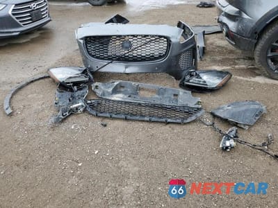 Zdjęcie 13 z 14 samochodu: 2018 JAGUAR E-PACE R-DYNAMIC HSE VIN:SADFM2GX6J1Z17442 - miniatura