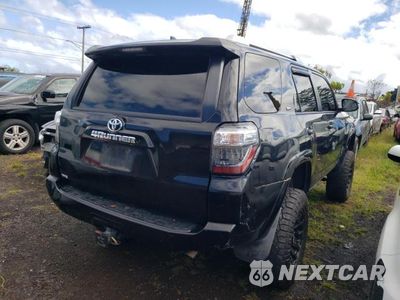 Trzecie zdjęcie samochodu z tyłu: 2016 TOYOTA 4RUNNER SR5/SR5 PREMIUM VIN:JTEBU5JRXG5370940 - miniatura