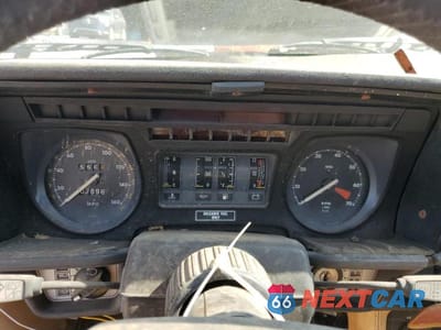 Zdjęcie 9 z 12 samochodu: 1982 JAGUAR XJS VIN:SAJNV5849CC105507 - miniatura