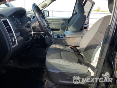 Zdjęcie 7 z 12 samochodu: 2013 RAM 1500 SLT VIN:1C6RR7LT0DS556757 - miniatura