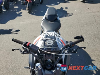 Piąte zdjęcie samochodu w środku: 2019 YAMAHA MT07 VIN:JYARM27E6KA004264 - miniatura