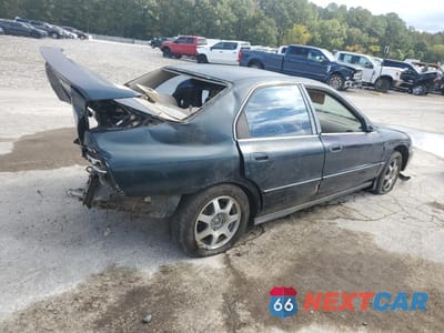 Trzecie zdjęcie samochodu z tyłu: 1995 HONDA ACCORD EX VIN:1HGCD5551SA132122 - miniatura