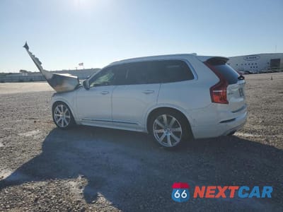 Drugie zdjęcie samochodu z przodu: 2017 VOLVO XC90 T6 VIN:YV4A22PL1H1181493 - miniatura