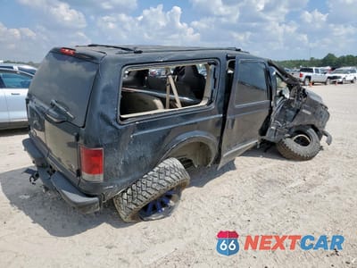 Trzecie zdjęcie samochodu z tyłu: 2005 FORD EXCURSION LIMITED VIN:1FMSU43P15ED38431 - miniatura