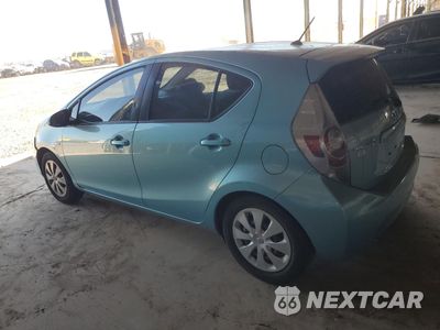 Drugie zdjęcie samochodu z przodu: 2013 TOYOTA PRIUS C VIN:JTDKDTB36D1039410 - miniatura
