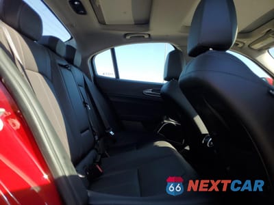 Zdjęcie 10 z 13 samochodu: 2021 ALFA ROMEO GIULIA TI VIN:ZARFANBN7M7640089 - miniatura