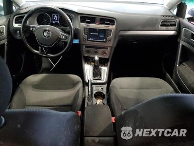 Zdjęcie 8 z 11 samochodu: 2017 VOLKSWAGEN GOLF SPORTWAGEN S VIN:3VWC17AU0HM507152 - miniatura