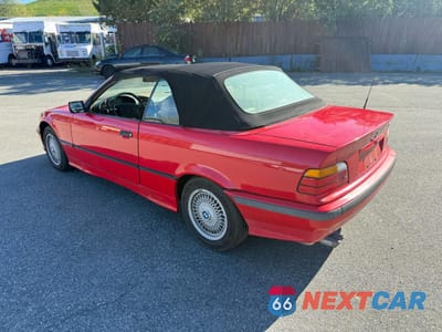 Zdjęcie 13 z 15 samochodu: 1994 BMW 325 IC VIN:WBABJ5325RJC79453 - miniatura