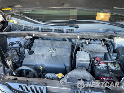 Zdjęcie 7 z 11 samochodu: 2011 TOYOTA SIENNA LE VIN:5TDKK3DC0BS124701 - miniatura