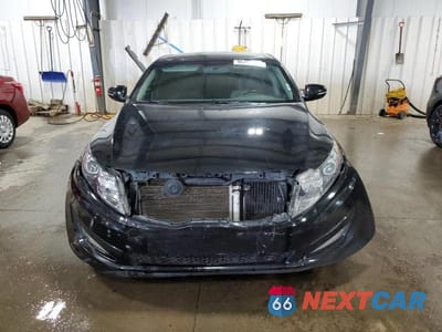 Piąte zdjęcie samochodu w środku: 2011 KIA OPTIMA SX TURBO VIN:KNAGR4A61B5155271 - miniatura