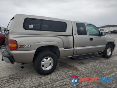 Trzecie zdjęcie samochodu z tyłu: 2001 GMC NEW SIERRA K1500 VIN:2GTEK19T911223999 - miniatura