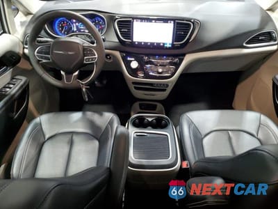 Zdjęcie 8 z 13 samochodu: 2024 CHRYSLER PACIFICA TOURING L VIN:2C4RC1BG7RR159406 - miniatura