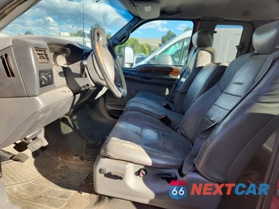 Zdjęcie 7 z 12 samochodu: 2002 FORD F550 SUPER DUTY VIN:1FDAX57FX2ED52771 - miniatura