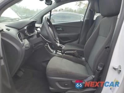 Zdjęcie 7 z 12 samochodu: 2020 CHEVROLET TRAX LS VIN:KL7CJKSB1LB329610 - miniatura