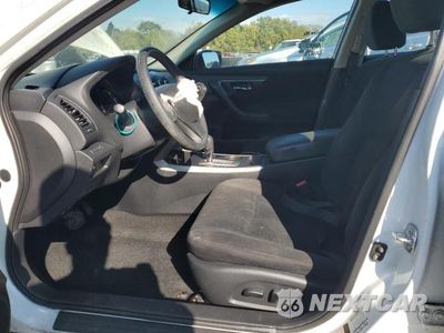 Zdjęcie 7 z 12 samochodu: 2015 NISSAN ALTIMA 2.5 VIN:1N4AL3AP4FC154443 - miniatura