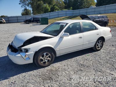 1997 TOYOTA CAMRY CE 4T1BG22K7VU778015 - główne zdjęcie licytacji z USA - miniatura