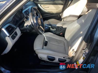 Zdjęcie 7 z 12 samochodu: 2017 BMW 320 I VIN:WBA8A9C56HK620506 - miniatura