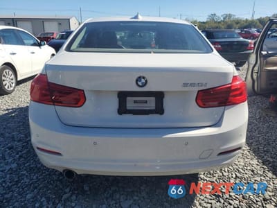 Zdjęcie 6 z 12 samochodu: 2016 BMW 320 I VIN:WBA8A9C53GK616797 - miniatura