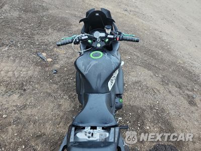 Zdjęcie 6 z 9 samochodu: 2015 KAWASAKI ZX1000 M VIN:JKAZXCM18FA006049 - miniatura