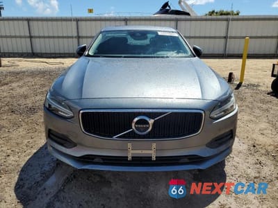 Piąte zdjęcie samochodu w środku: 2018 VOLVO S90 T5 MOMENTUM VIN:LVY982AK3JP025505 - miniatura