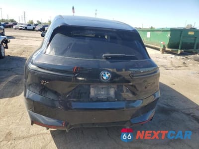 Zdjęcie 6 z 12 samochodu: 2024 BMW IX M60 VIN:WB533CF09RCR28118 - miniatura