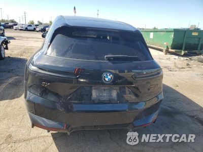 Zdjęcie 6 z 12 samochodu: 2024 BMW IX M60 VIN:WB533CF09RCR28118 - miniatura
